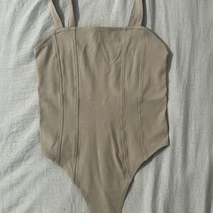 H&M Tan Sleeveless Top